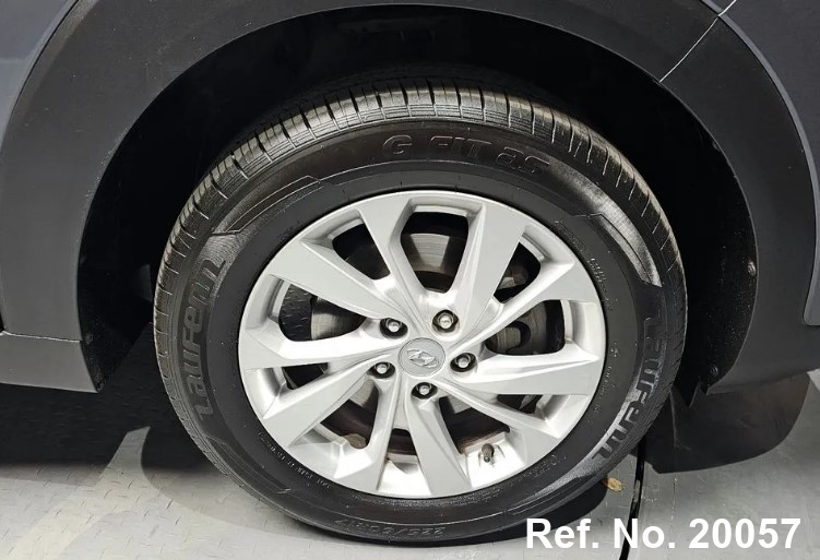  Hyundai / Tucson Stock No. 20057